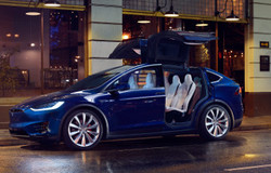 Tesla Model X – hochmodernes SUV Elektroauto